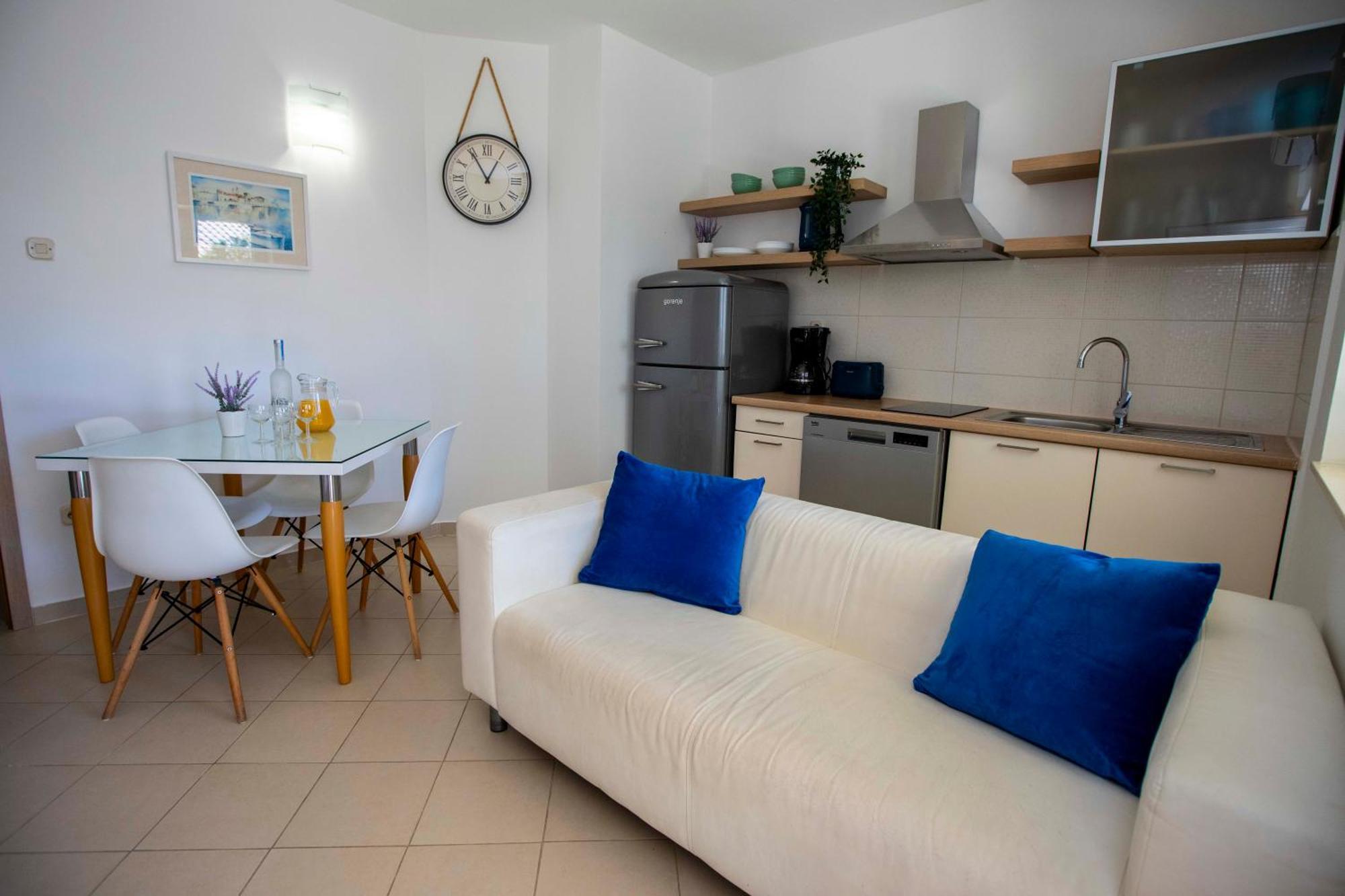 Apartment Laura Trogir Exterior foto