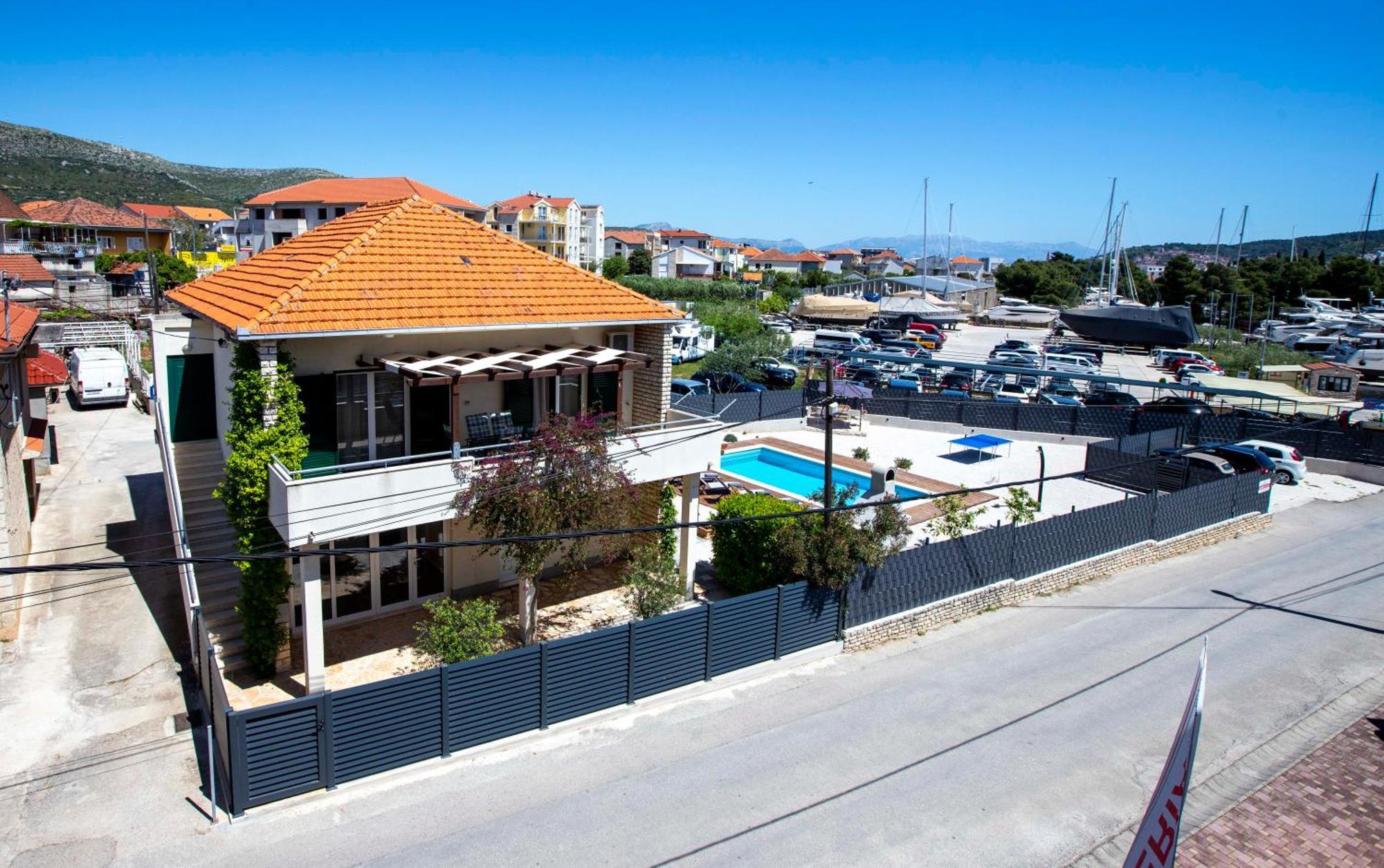Apartment Laura Trogir Exterior foto